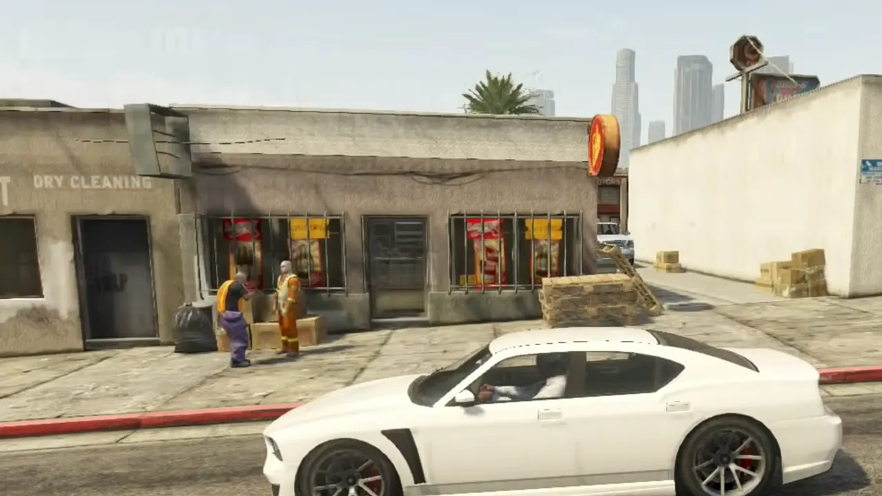 How To Eat Snacks In GTA 5 & Where To Get Them